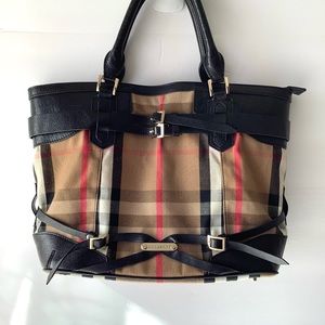 Burberry bag made in Italy blue label